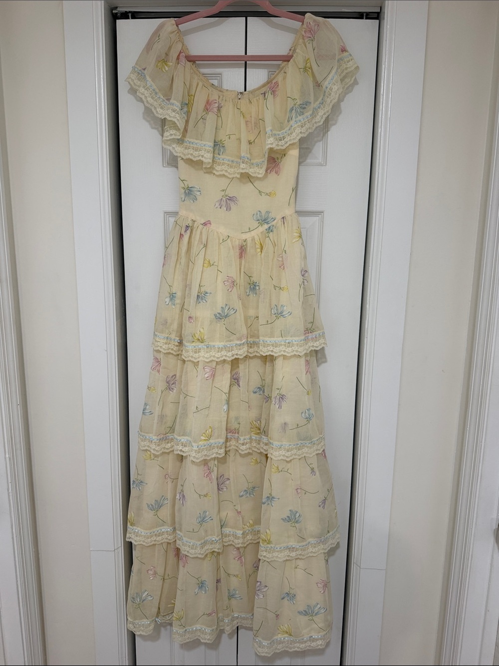 60’s/70’s Light Yellow Vintage Floral Dress | Victorian Style | Gunne Sax